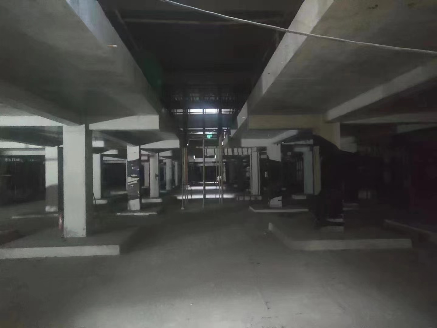 柳州山东又一个上海博普LOFT车库拔地而起